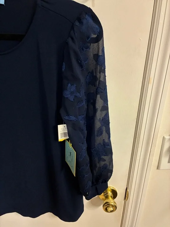 NWT CeCe Navy Floral Sheer Sleeve Blouse Sz M - Picture 4 of 9